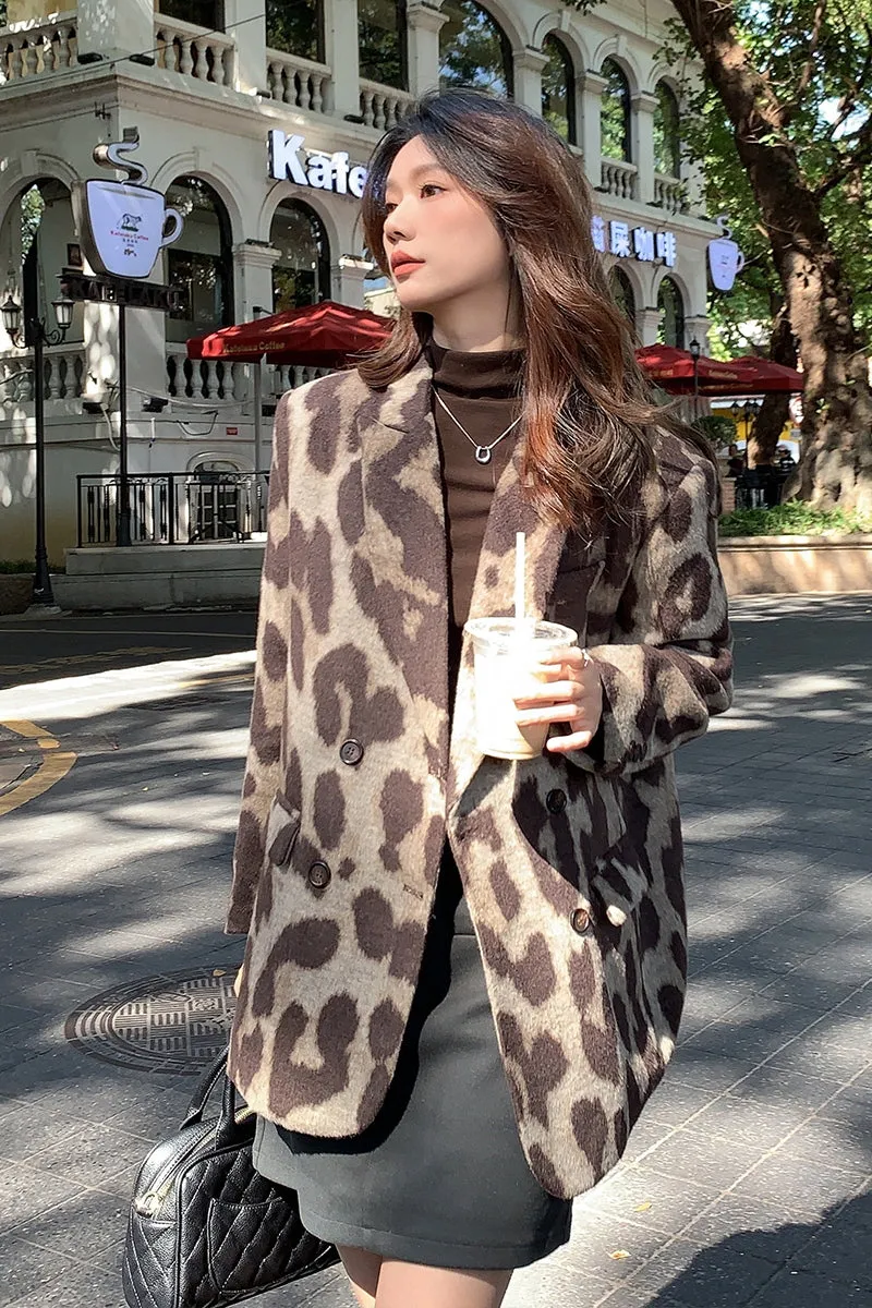 Leopard Print Blazer & Loose Fit with High-End Style