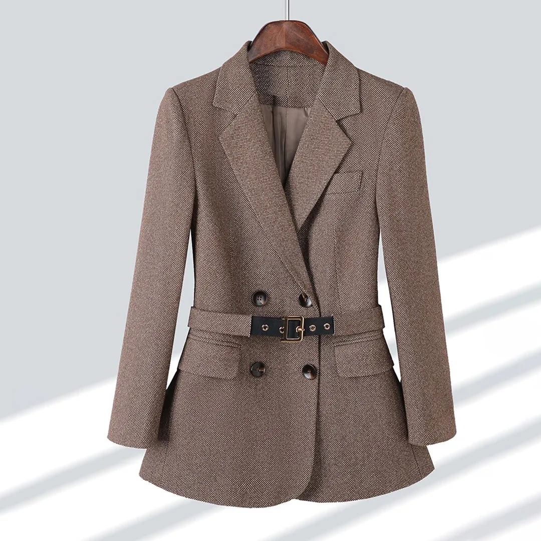 Lois | Stylish blazer with belt
